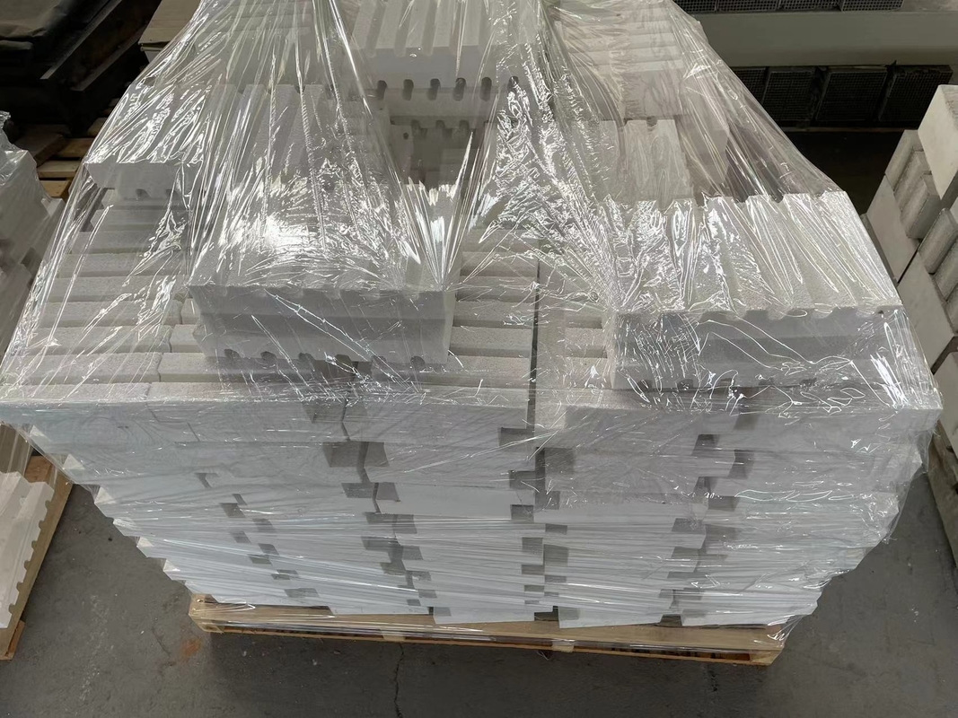 Cylindrique à haute pureté Al2O3 conique en céramique Corundum Alumina Crucible pour laboratoire Crucible pour fusion