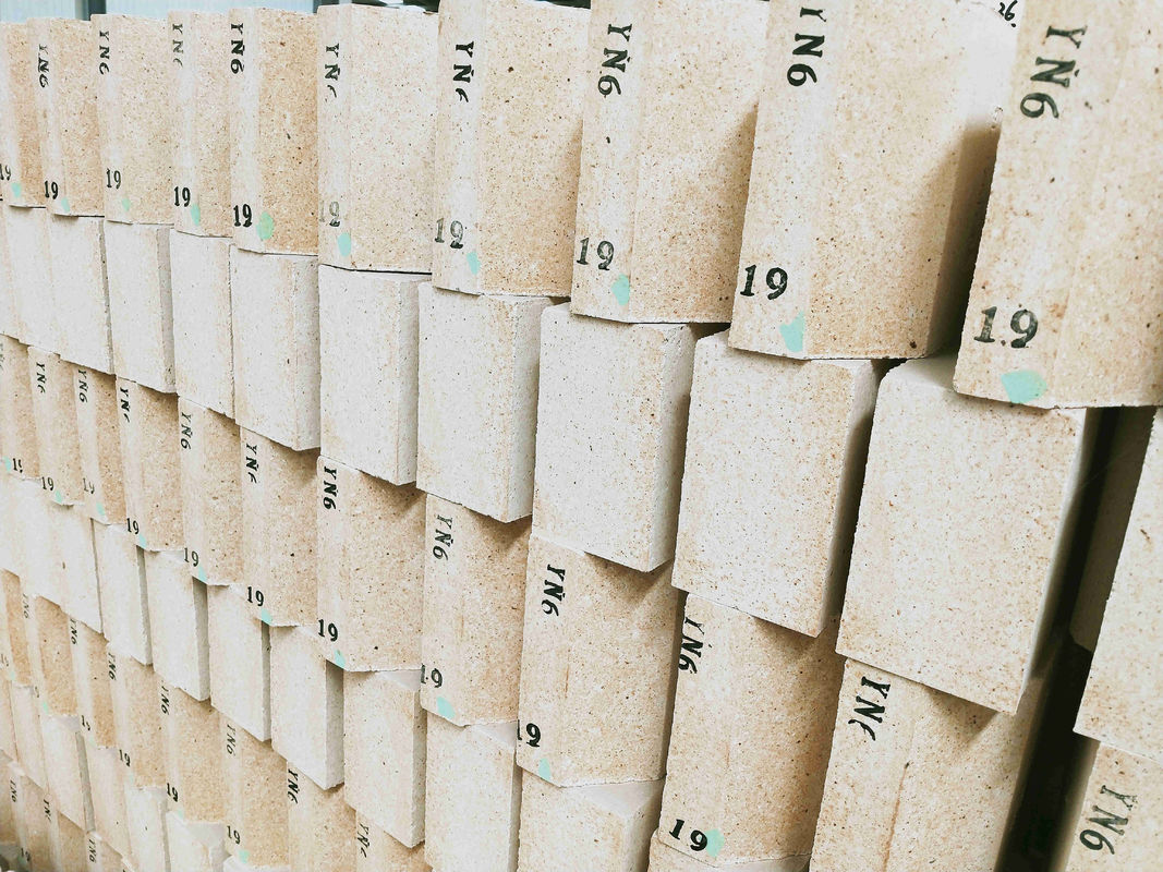 Le feu réfractaire Clay Brick High Alumina Brick du prix concurrentiel SK34 SK36 SK38 SK40 de la Chine à vendre